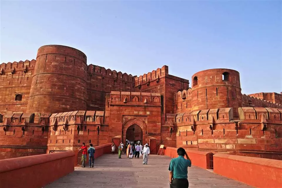 Agra Tour Plan in Hindi | आगरा में घूमने की जगह